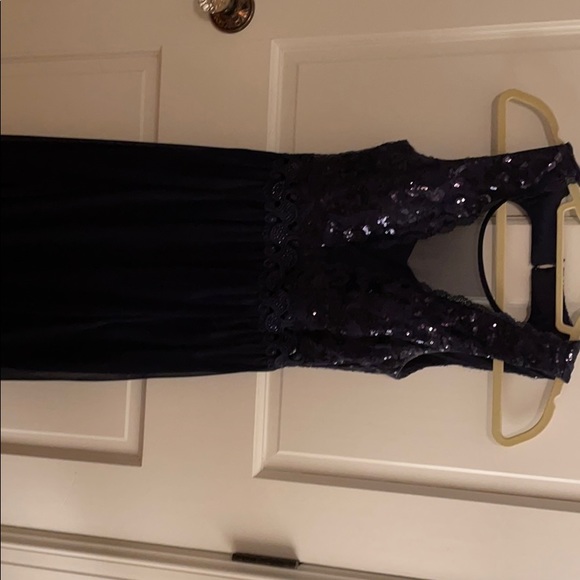Long navy blue prom dress with lace and two slits - Picture 3 of 6